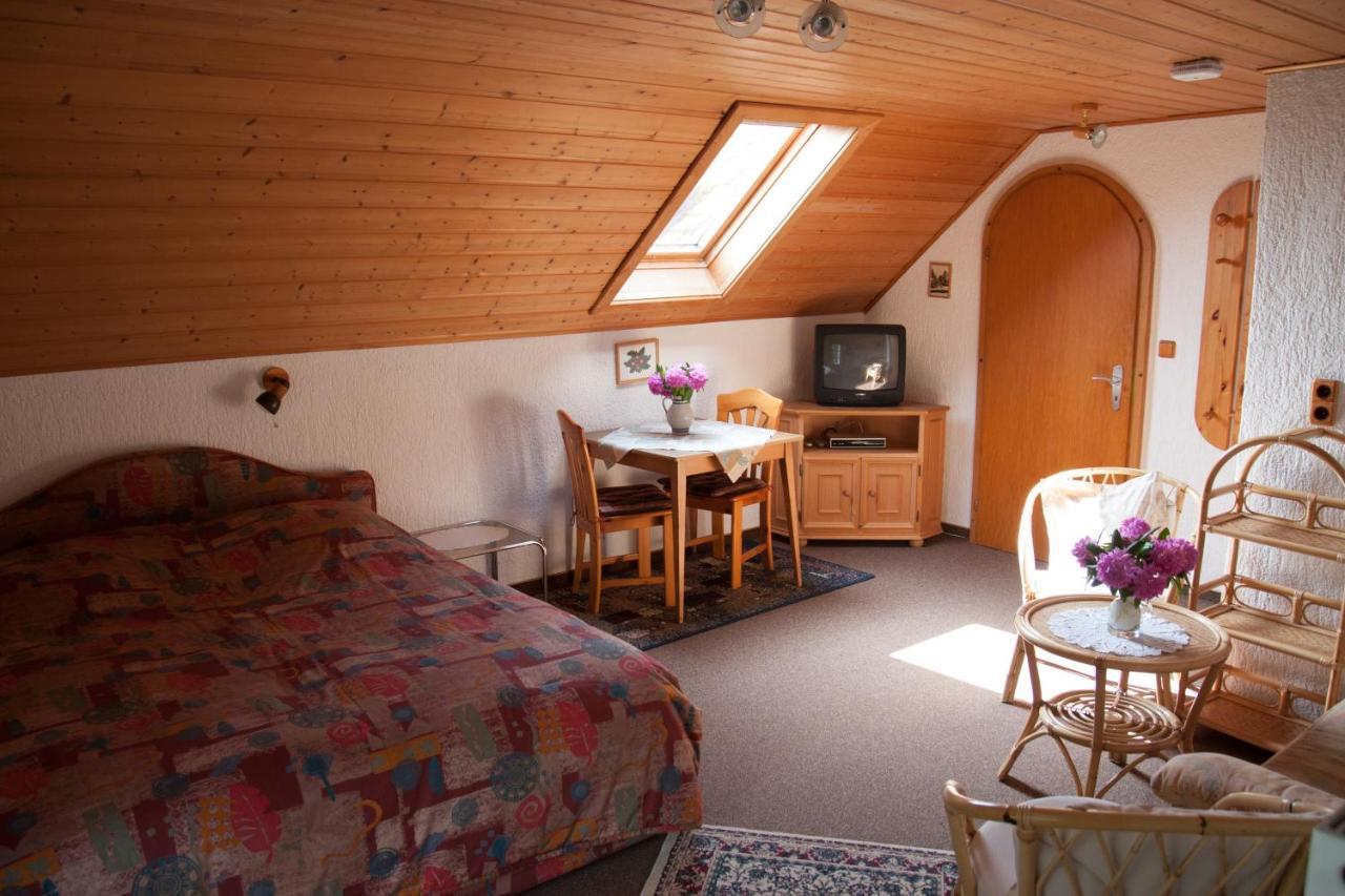 Haus Am Wald - Urlaub Am Nationalpark Apartment Langweiler  Екстериор снимка