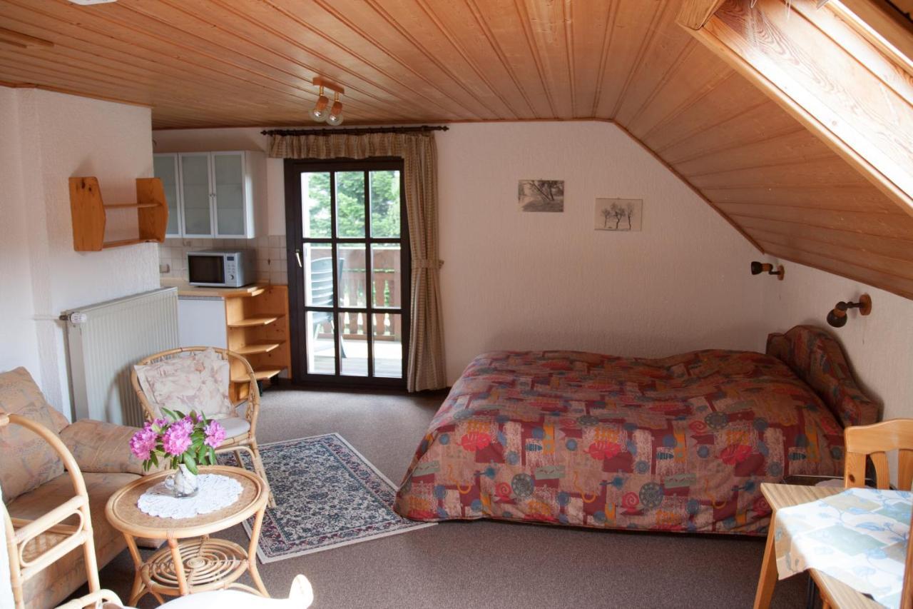 Haus Am Wald - Urlaub Am Nationalpark Apartment Langweiler  Екстериор снимка